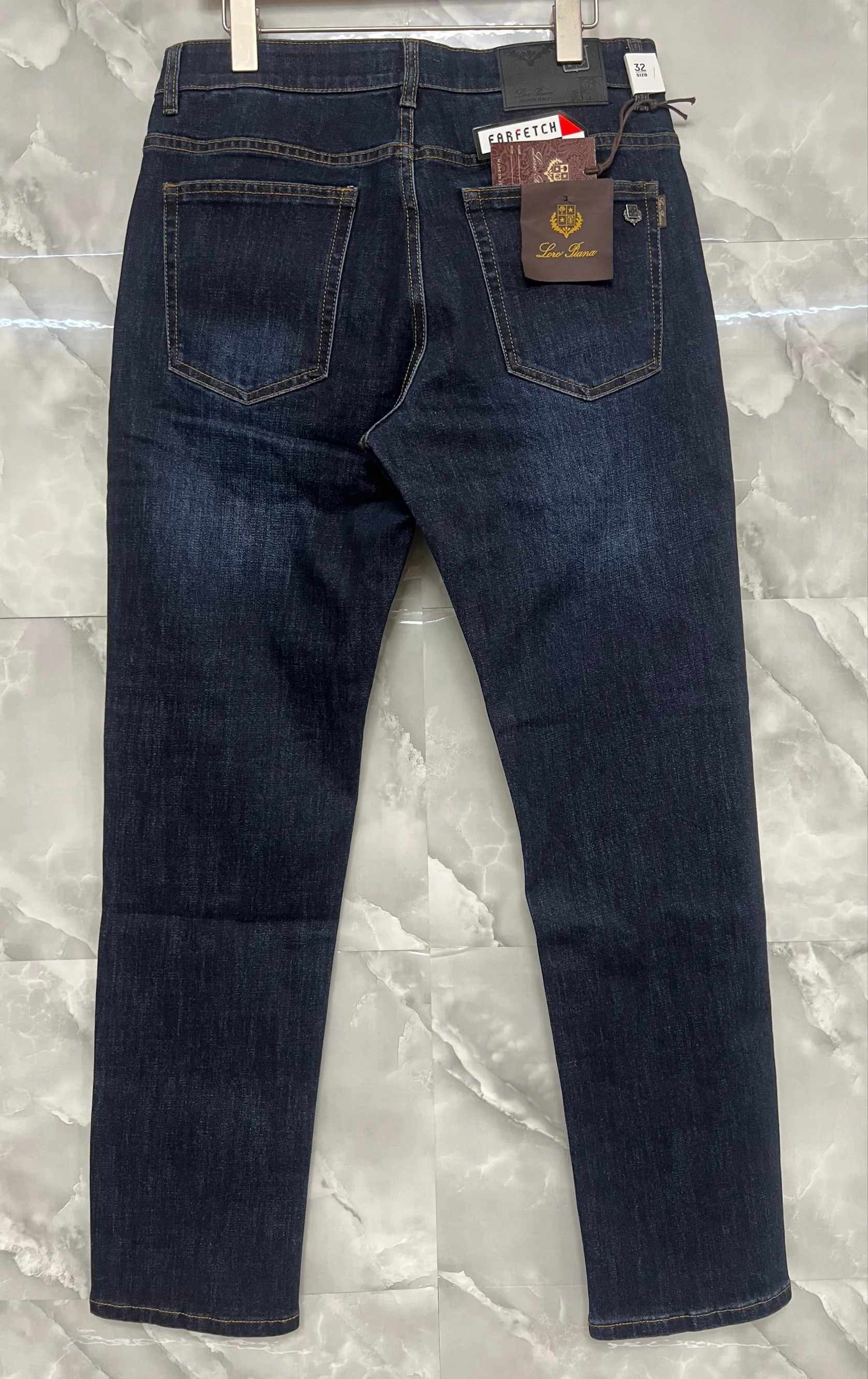 Autumn and Winter New Arrival Style Number: 9021-8 Sizes: 30-40